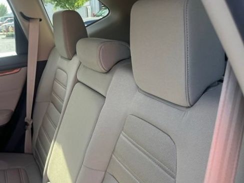 Used 2018 Honda CR-V EX image 9