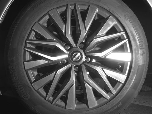 Used 2025 Nissan Altima 2.5 SV image 14