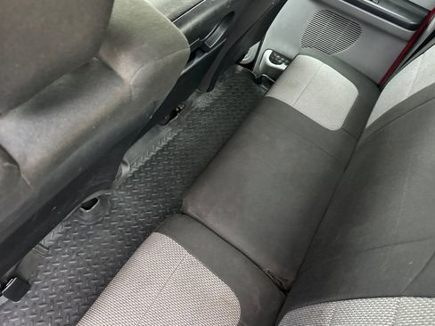 Used 2003 Ford F250 XLT image 12