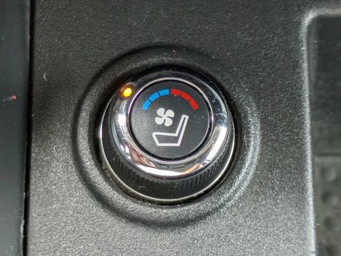 Used 2017 Nissan Titan Platinum Reserve RWD image 23
