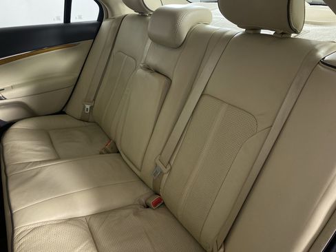 Used 2012 Lincoln MKZ image 10