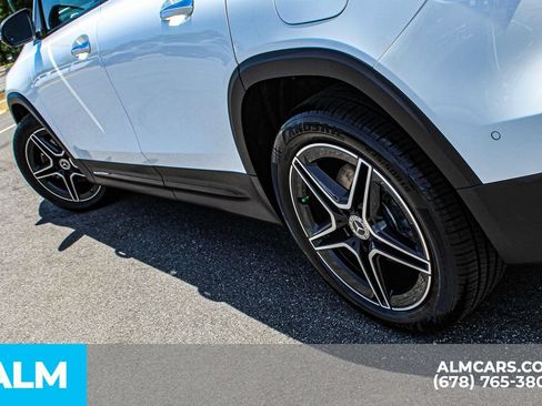 Used 2024 Mercedes-Benz GLB 250 image 12