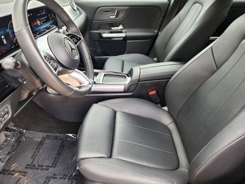 Certified 2025 Mercedes-Benz GLA 250 4MATIC image 6