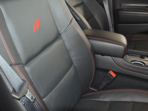 Used 2025 Dodge Durango GT AWD/4WD image 5