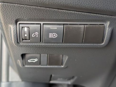 Certified 2024 Toyota Corolla Cross XLE w/ Convenience Package FWD image 24