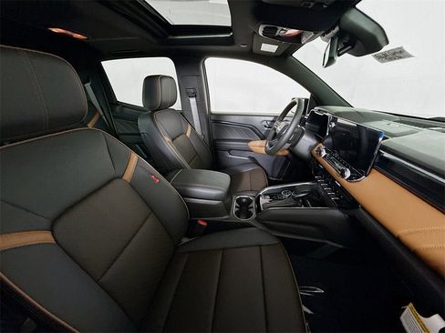 New 2026 GMC Canyon AT4 w/ Technology Plus Package image 22