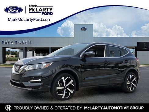 Used 2020 Nissan Rogue Sport SL FWD image 1