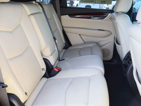 Certified 2018 Cadillac XT5 Luxury image 26