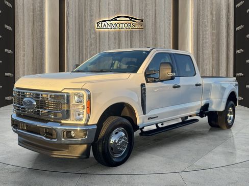 Used 2024 Ford F350 XLT image 6