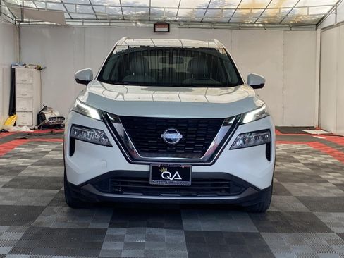 Used 2023 Nissan Rogue SL AWD/4WD image 2