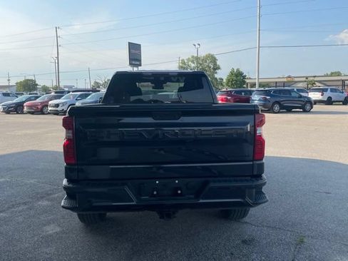 Used 2023 Chevrolet Silverado 1500 Custom w/ LPO, Dark Essentials Package AWD/4WD image 4