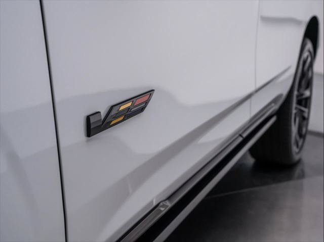 Used 2026 Cadillac Escalade V w/ LPO, ONYX Package AWD/4WD image 15