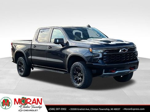 Used 2023 Chevrolet Silverado 1500 ZR2 w/ Technology Package image 8