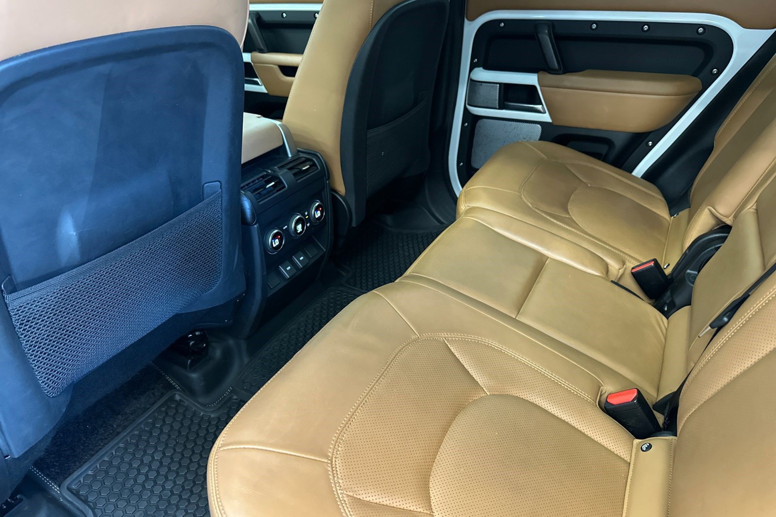 Used 2024 Land Rover Defender 130 S AWD/4WD image 27