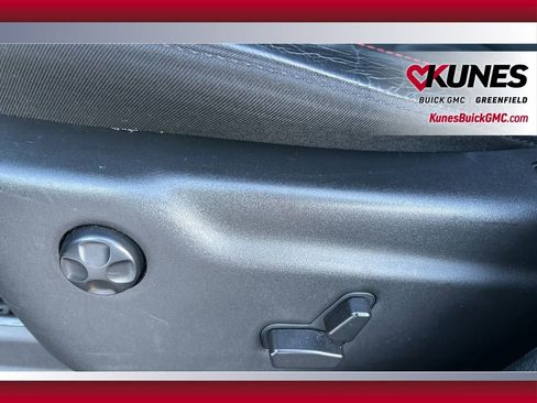 Used 2024 Dodge Durango GT image 19