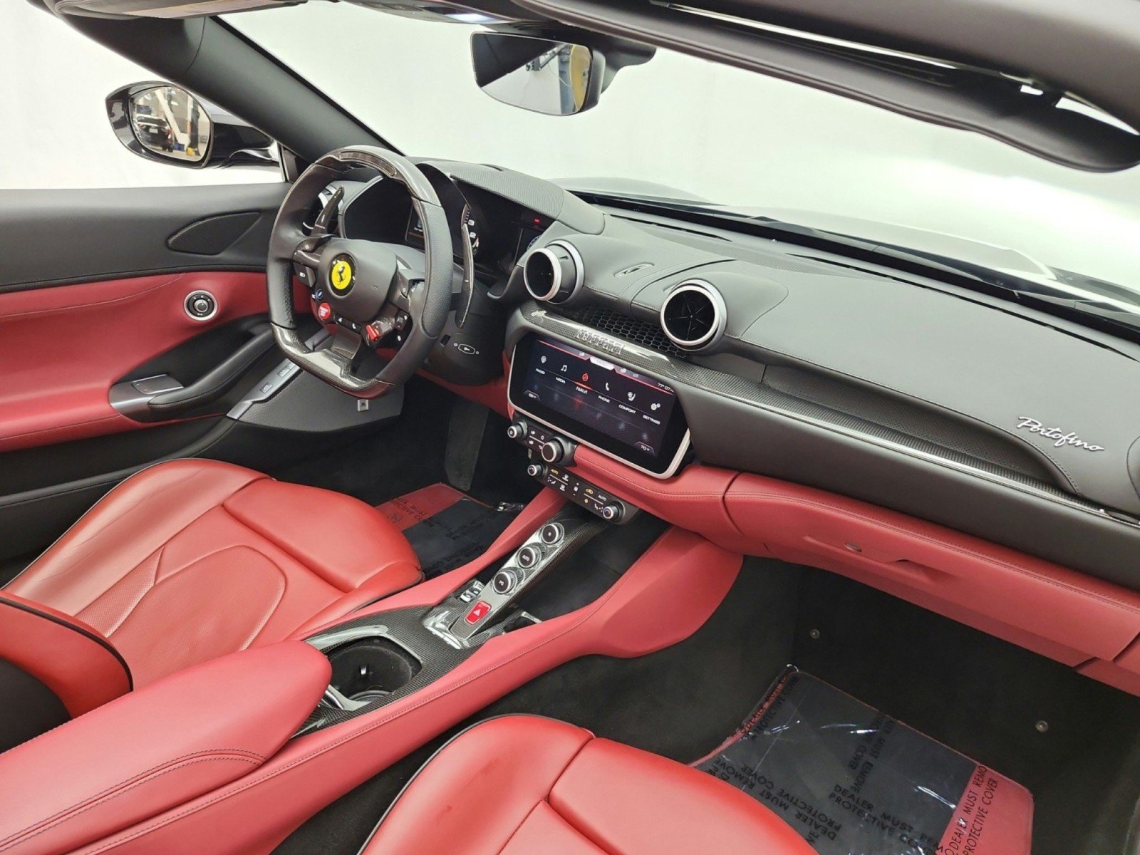 Used 2020 Ferrari Portofino RWD image 16