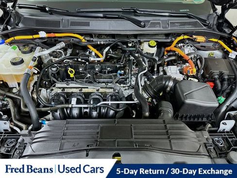 Certified 2023 Lincoln Corsair Grand Touring w/ Rear Removable Package Tray AWD/4WD image 33