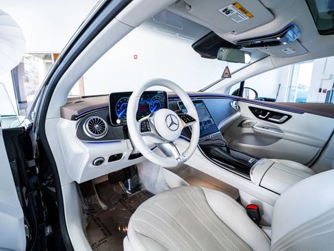 Used 2023 Mercedes-Benz EQE 350+ 4MATIC Sedan image 34