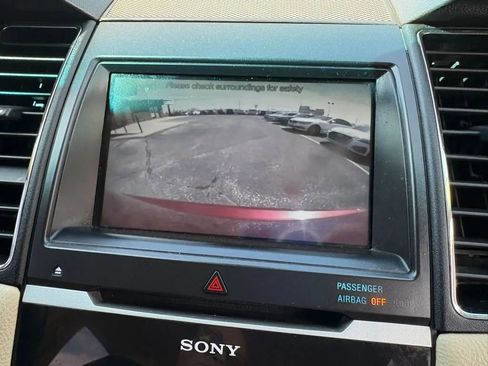 Used 2017 Ford Taurus Limited FWD image 24