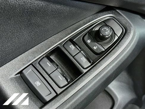 Used 2026 Subaru Crosstrek 2.5i AWD/4WD image 18