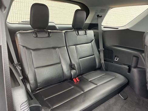 Used 2023 Ford Explorer Limited w/ Limited Technology Package image 27
