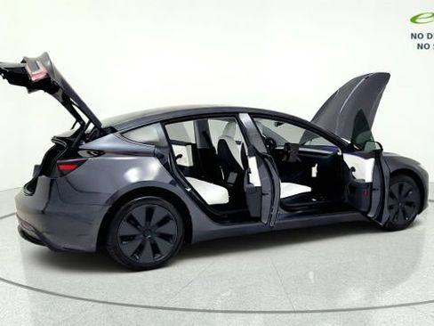 Used 2026 Tesla Model 3 RWD image 19