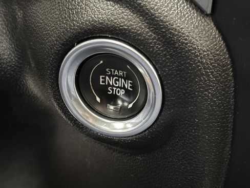 Used 2019 Chevrolet Silverado 1500 RST image 46