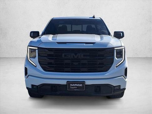 Used 2022 GMC Sierra 1500 Elevation w/ Elevation Premium Package image 2