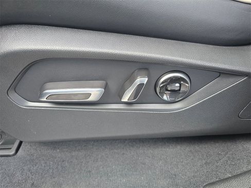 Used 2023 Acura MDX SH-AWD w/ Advance Package image 20