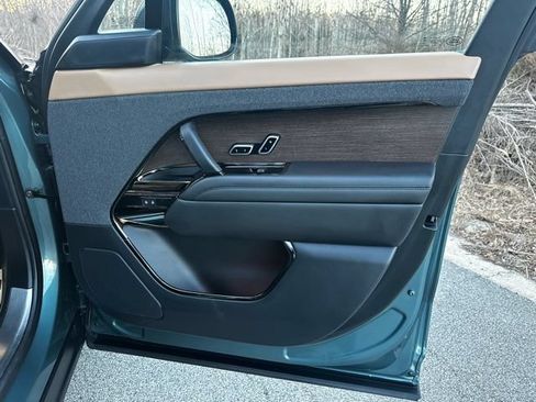 Certified 2024 Land Rover Range Rover Sport Dynamic SE AWD/4WD image 16