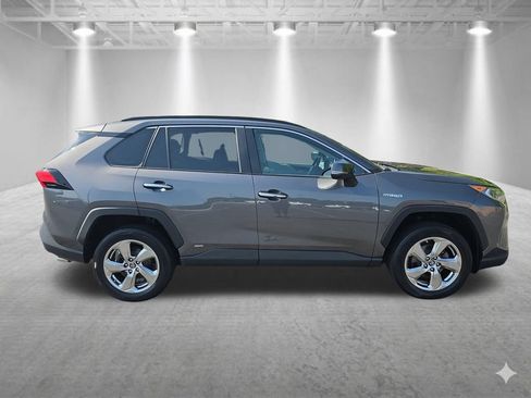 Used 2019 Toyota RAV4 Limited w/ Carpet Mat Package AWD/4WD image 2