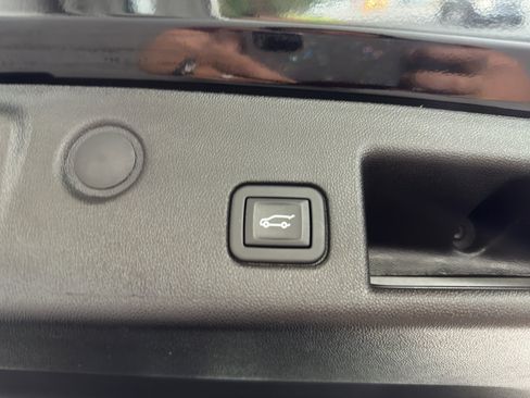 Used 2024 Chevrolet Equinox LT image 28