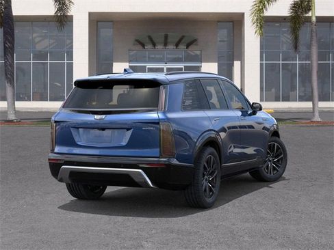 New 2026 Cadillac Vistiq Sport image 4