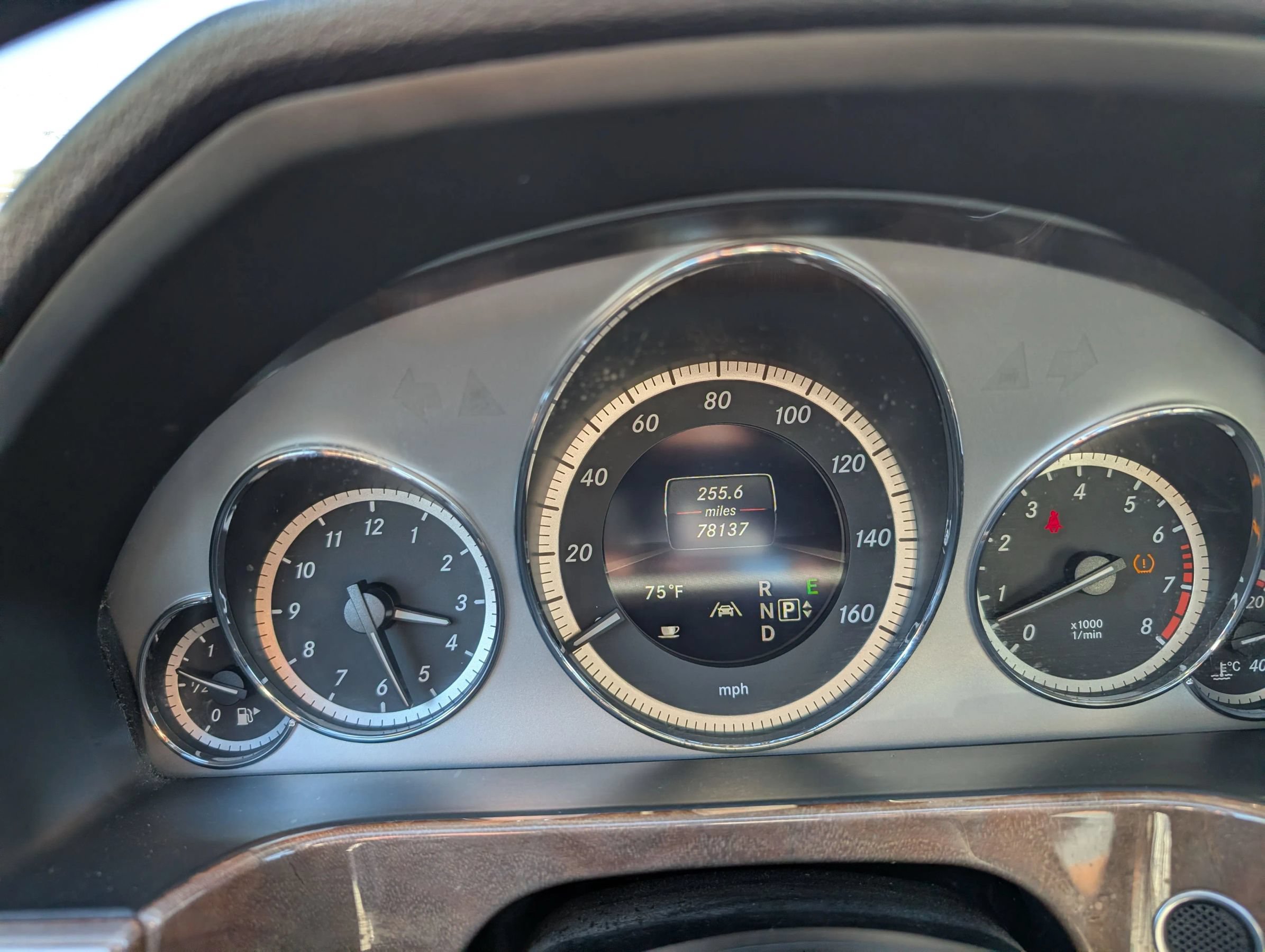 Used 2013 Mercedes-Benz E 350 Sedan image 25