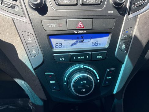 Used 2016 Hyundai Santa Fe Limited FWD image 13