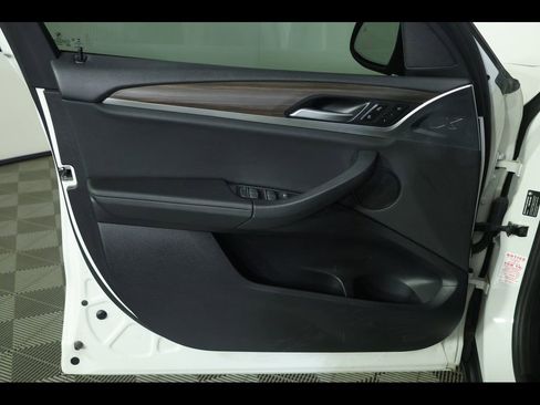 Used 2021 BMW X3 xDrive30i w/ Premium Package image 23