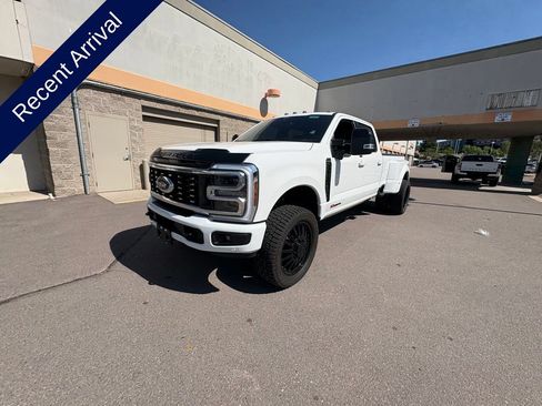 Used 2025 Ford F350 Platinum AWD/4WD image 1