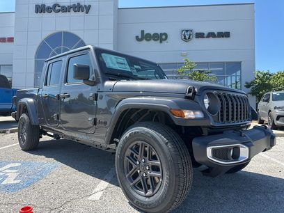 New 2025 Jeep Gladiator Sport