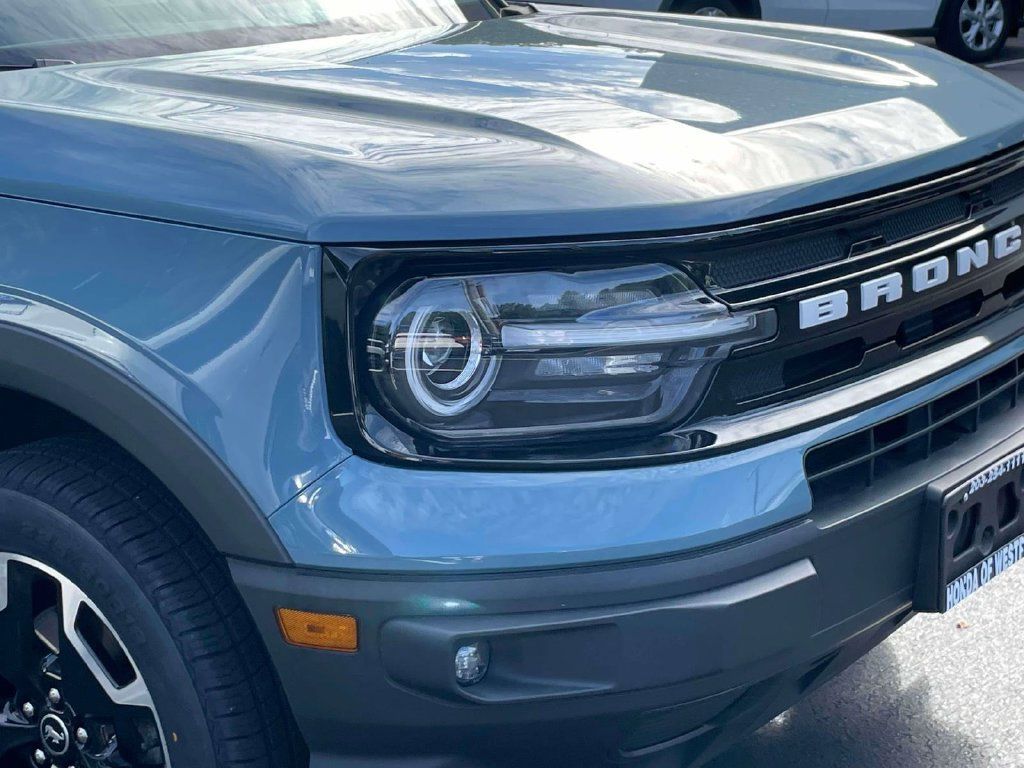 Used 2022 Ford Bronco Sport Outer Banks w/ Tech Package AWD/4WD image 8