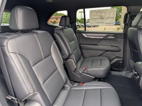 New 2026 GMC Acadia Elevation w/ Elevation Premium Package AWD/4WD image 28