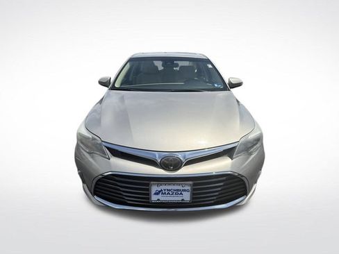 Used 2016 Toyota Avalon Limited w/ Toyota Safety Sense Package FWD image 9