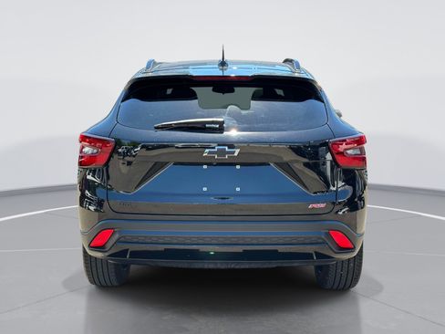 Used 2024 Chevrolet Trax RS w/ Sunroof Package FWD image 6