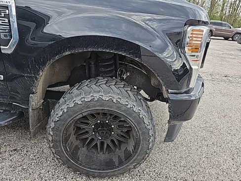 Used 2022 Ford F250 Lariat w/ Lariat Ultimate Package AWD/4WD image 13