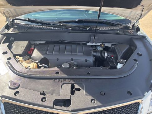 Used 2012 Chevrolet Traverse LT image 26