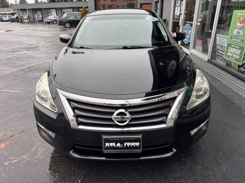 Used 2014 Nissan Altima 2.5 S w/ Display Audio Package image 2