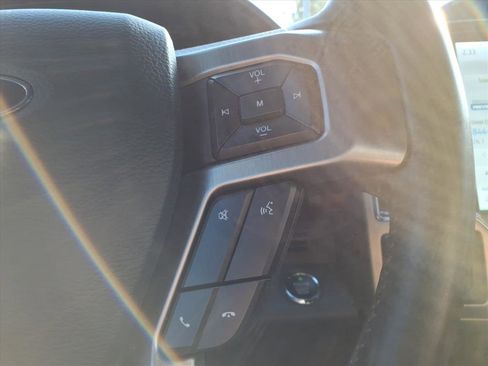 Certified 2022 Ford F250 Platinum image 18