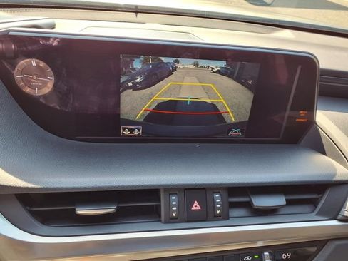 Used 2020 Lexus ES 350 w/ Premium Package FWD image 6