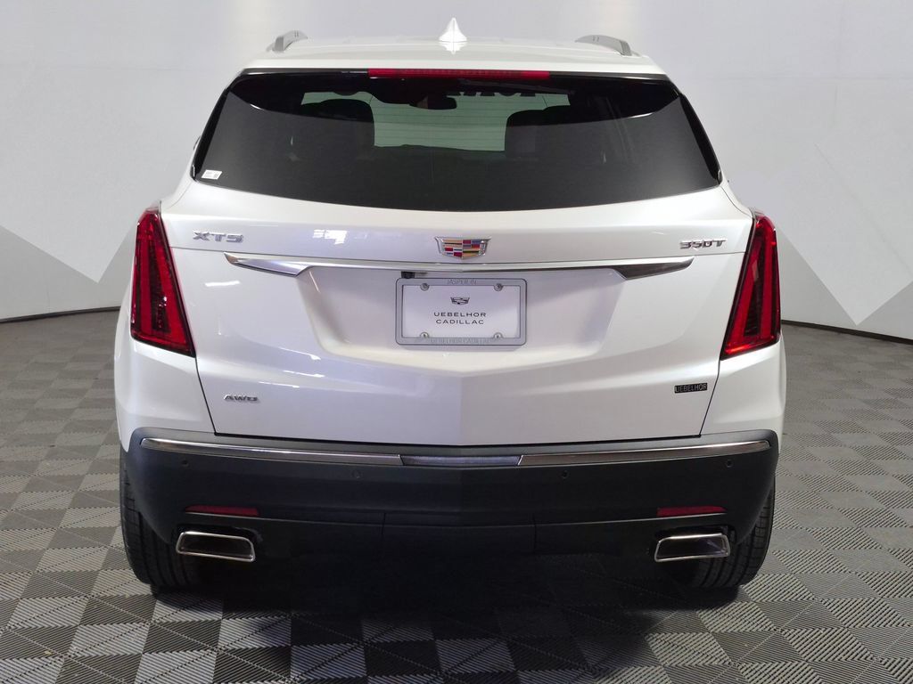 New 2026 Cadillac XT5 Luxury w/ LPO, Floor Liner Package AWD/4WD image 6