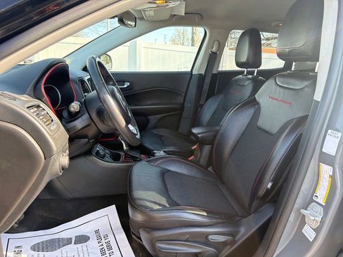 Used 2021 Jeep Compass Trailhawk image 11