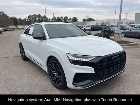 Used 2023 Audi SQ8 Prestige w/ Prestige Package image 3